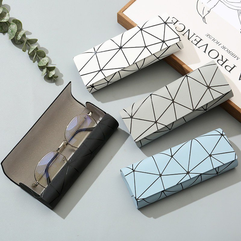Geometric Print Eyeglass Case with Magnetic Closure